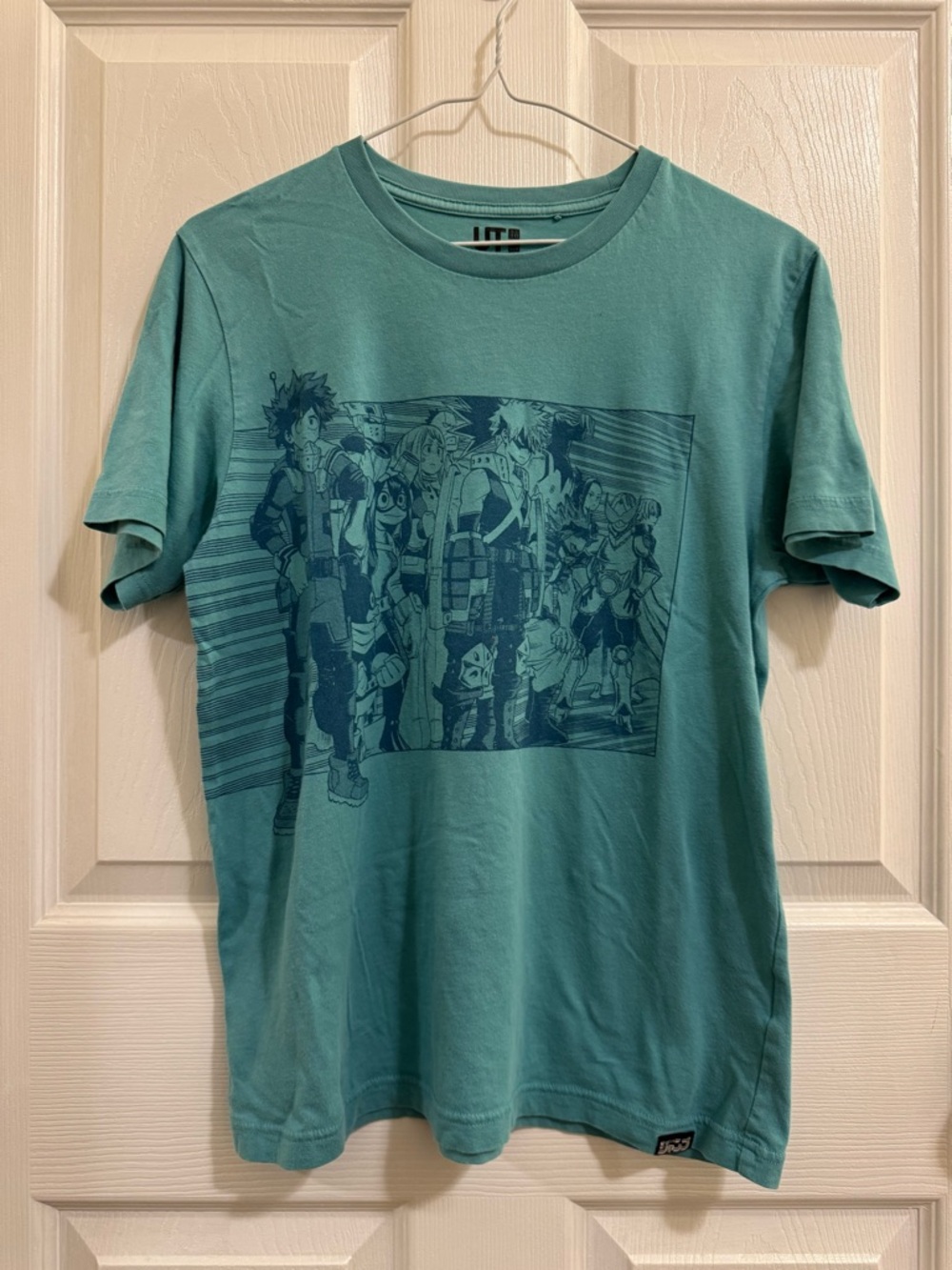 Uniqlo UT My Hero Academia BNHA Graphic Tee